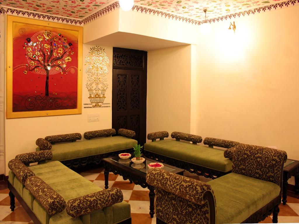 Hotel Mahima Palace Udaipur Exterior photo