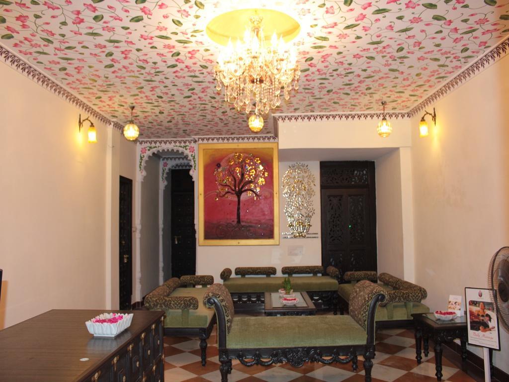 Hotel Mahima Palace Udaipur Exterior photo