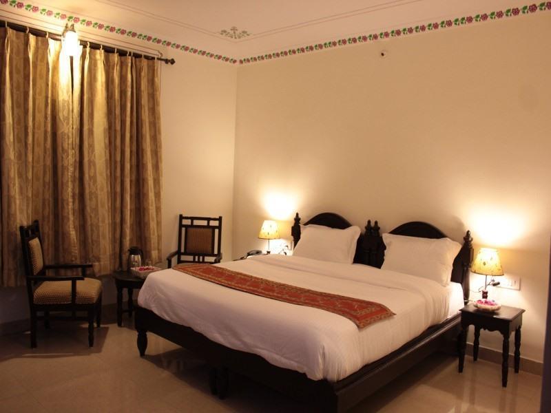 Hotel Mahima Palace Udaipur Exterior photo