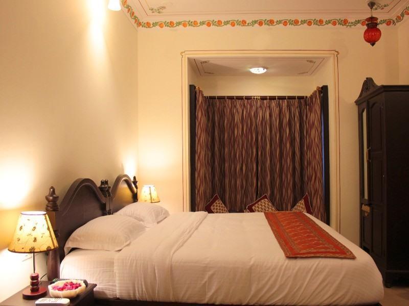 Hotel Mahima Palace Udaipur Exterior photo